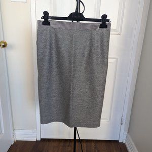 Carolina Herrera wool gray skirt size 8